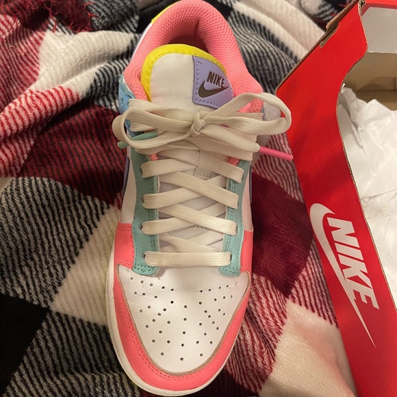 Nike low multi colors - Picture 3 of 5